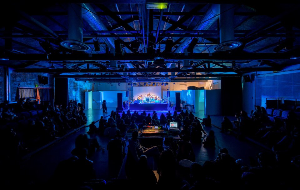 Loop Festival, Λουβάνα και οι Λουφαδόροι του Πολιτισμού. Του Γιώργου Πήττα Loop Festival, Λουβάνα και οι Λουφαδόροι του Πολιτισμού. Του Γιώργου Πήττα