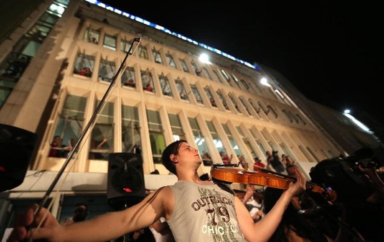 Αυτός που θα ΕΡΤ-ει…Του Γιάννη Ιωάννου Αυτός που θα ΕΡΤ-ει…Του Γιάννη Ιωάννου