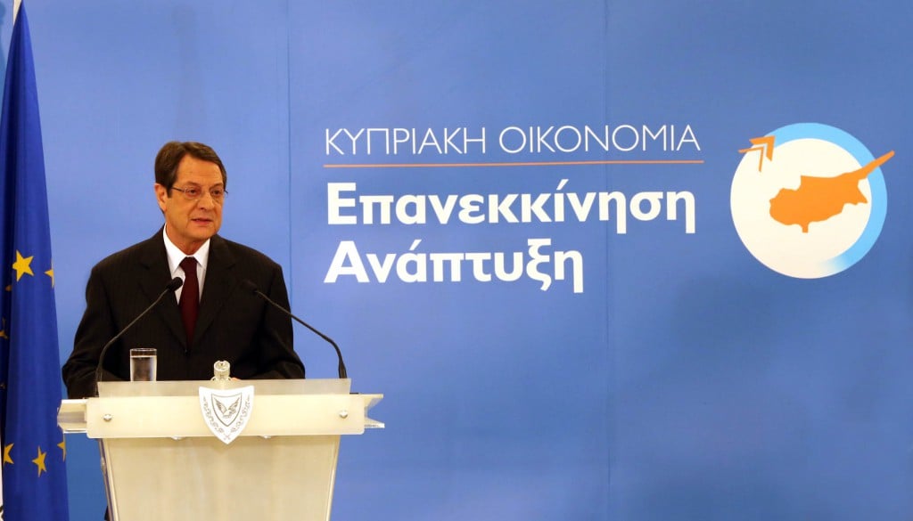 Πολιτική (α)συνέπεια και (αν)αξιοπιστία. Του Στέφανου Στεφάνου Πολιτική (α)συνέπεια και (αν)αξιοπιστία. Του Στέφανου Στεφάνου