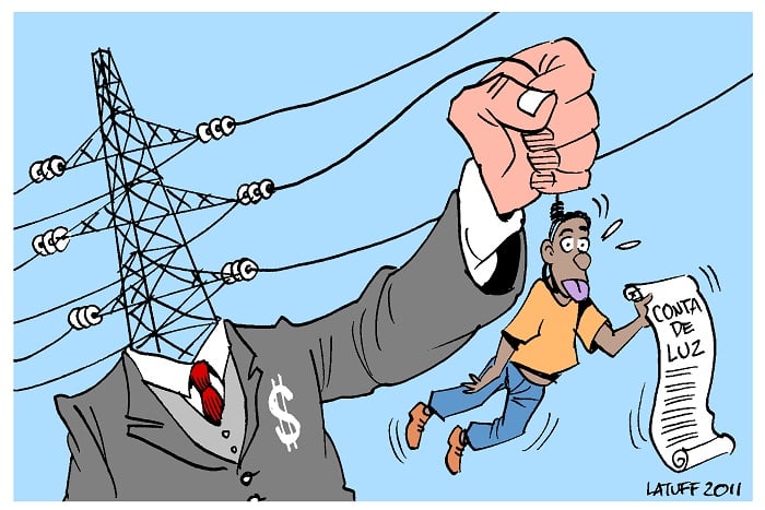 Στη δίνη των αποκρατικοποιήσεων. Της Αντιγόνης Παπαδοπούλου Στη δίνη των αποκρατικοποιήσεων. Της Αντιγόνης Παπαδοπούλου