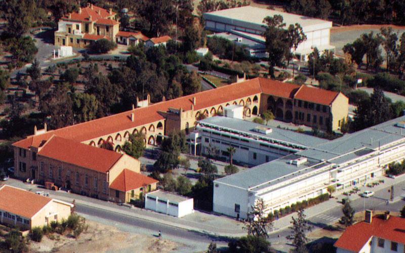Αγγλική Σχολή: Υπάρχει χώρος για ελπίδα; Του Αντώνη Πολυδώρου Αγγλική Σχολή: Υπάρχει χώρος για ελπίδα; Του Αντώνη Πολυδώρου