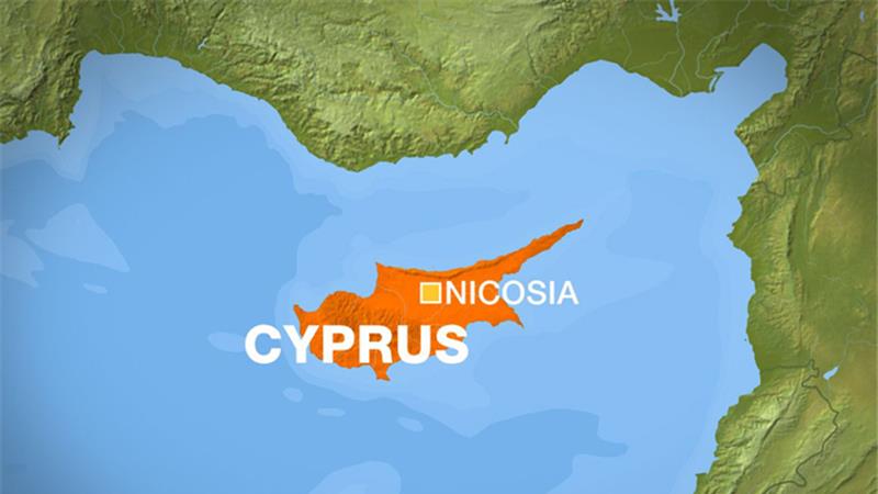Οι πρόσφυγες και ο ομφαλός της γης. Του Βασίλη Πρωτοπαπά Οι πρόσφυγες και ο ομφαλός της γης. Του Βασίλη Πρωτοπαπά