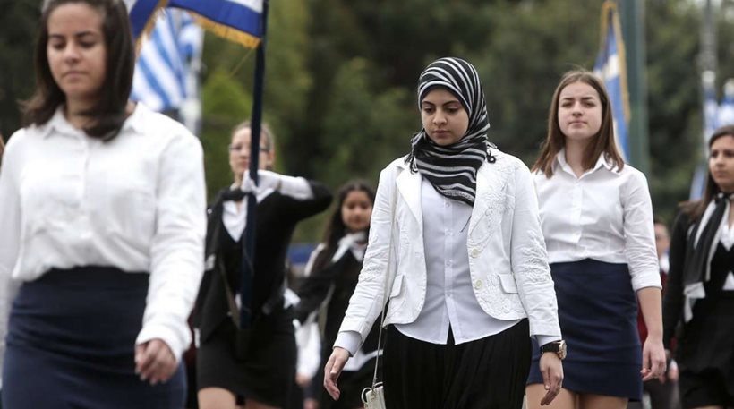 Η μαντήλα και το στοίχημα. Του Βασίλη Πρωτοπαπά Η μαντήλα και το στοίχημα. Του Βασίλη Πρωτοπαπά