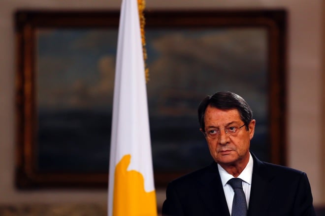 Ένας Πρόεδρος παραπλανημένος και βαθιά εκτεθειμένος. Του Χάρη Καράμανου Ένας Πρόεδρος παραπλανημένος και βαθιά εκτεθειμένος. Του Χάρη Καράμανου