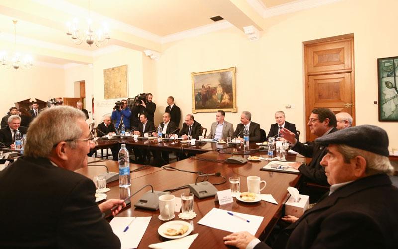 Να τελειώνουμε με το Εθνικό Συμβούλιο. Του Αντώνη Πολυδώρου Να τελειώνουμε με το Εθνικό Συμβούλιο. Του Αντώνη Πολυδώρου